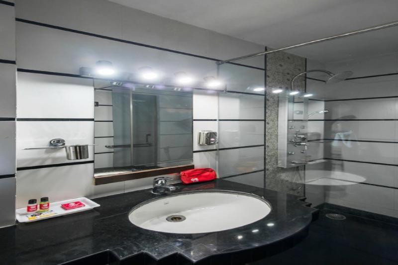 Hotel Meenakshi Palace 3*