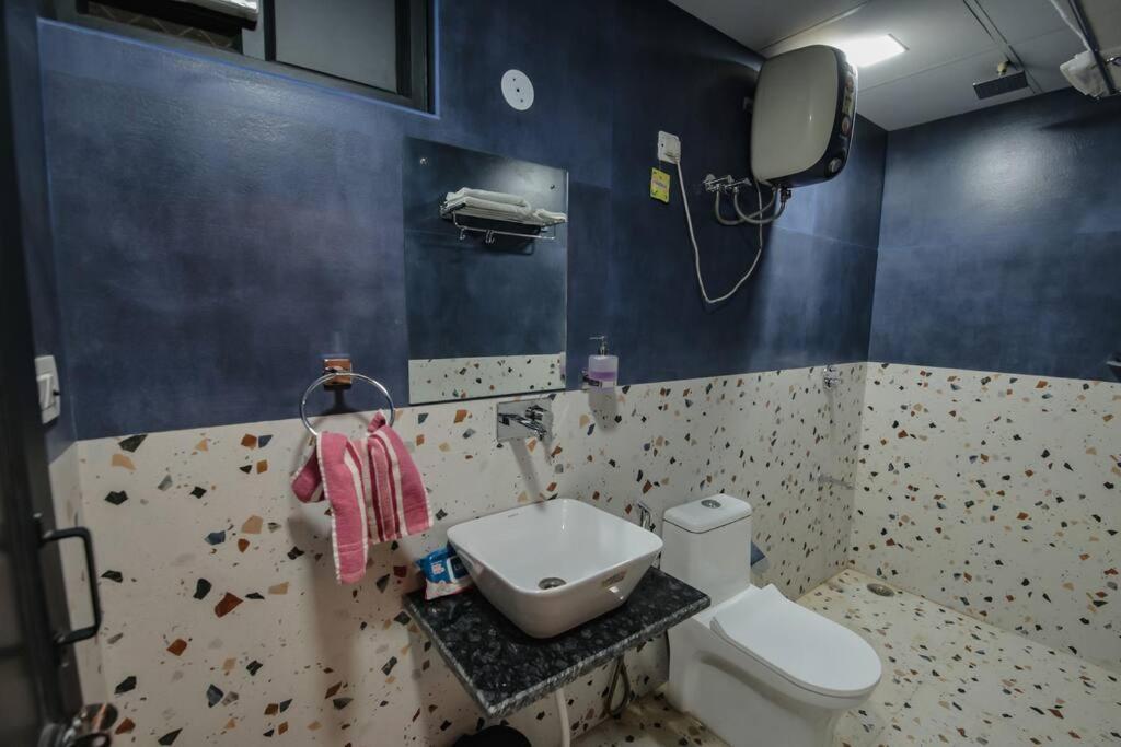 Saiba Outhouse- 4 Bed Room- Pool- Theatre- Partyhall- Garden & Terrace Sitting Area Jaipur