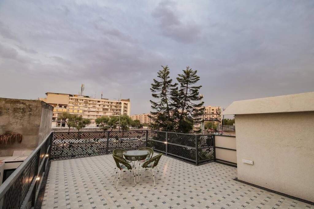 Holiday home Saiba Outhouse- 4 Bed Room- Pool- Theatre- Partyhall- Garden & Terrace Sitting Area Jaipur