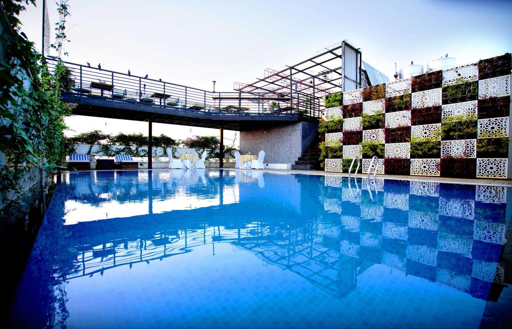 De Nada-a Luxury 4*