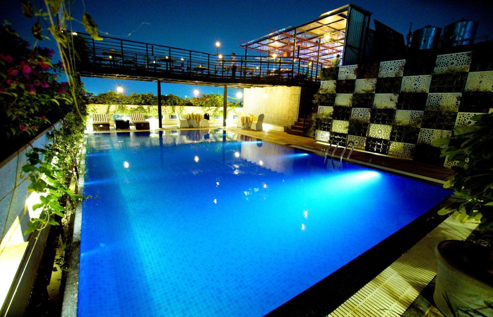 De Nada-a Luxury 4*