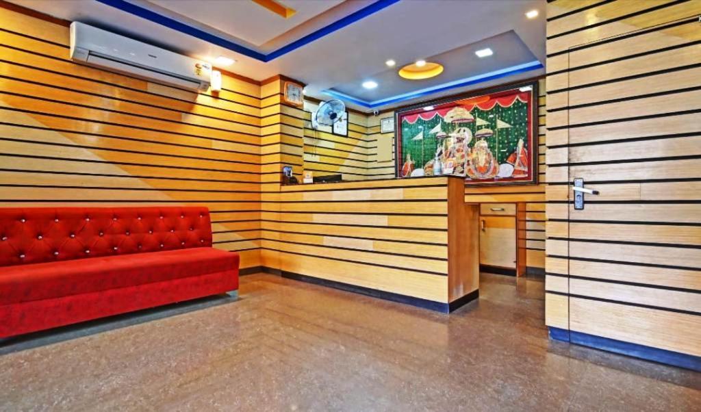 Airport View Hotel 3*