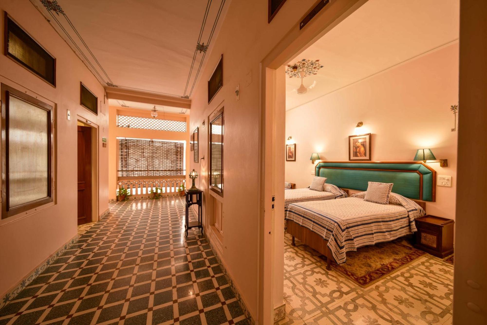 Hotel Arya Niwas Jaipur