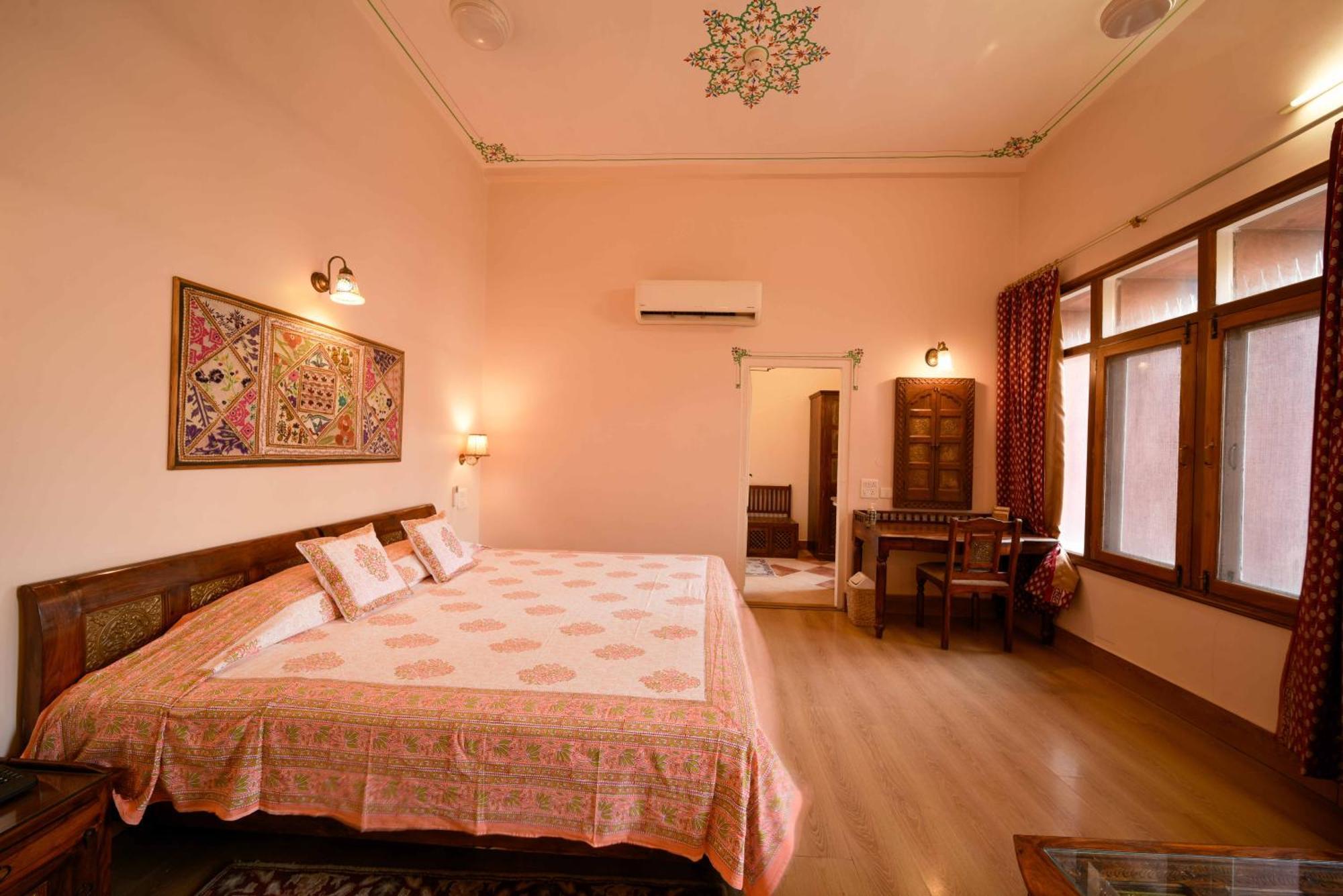Hotel Arya Niwas Jaipur