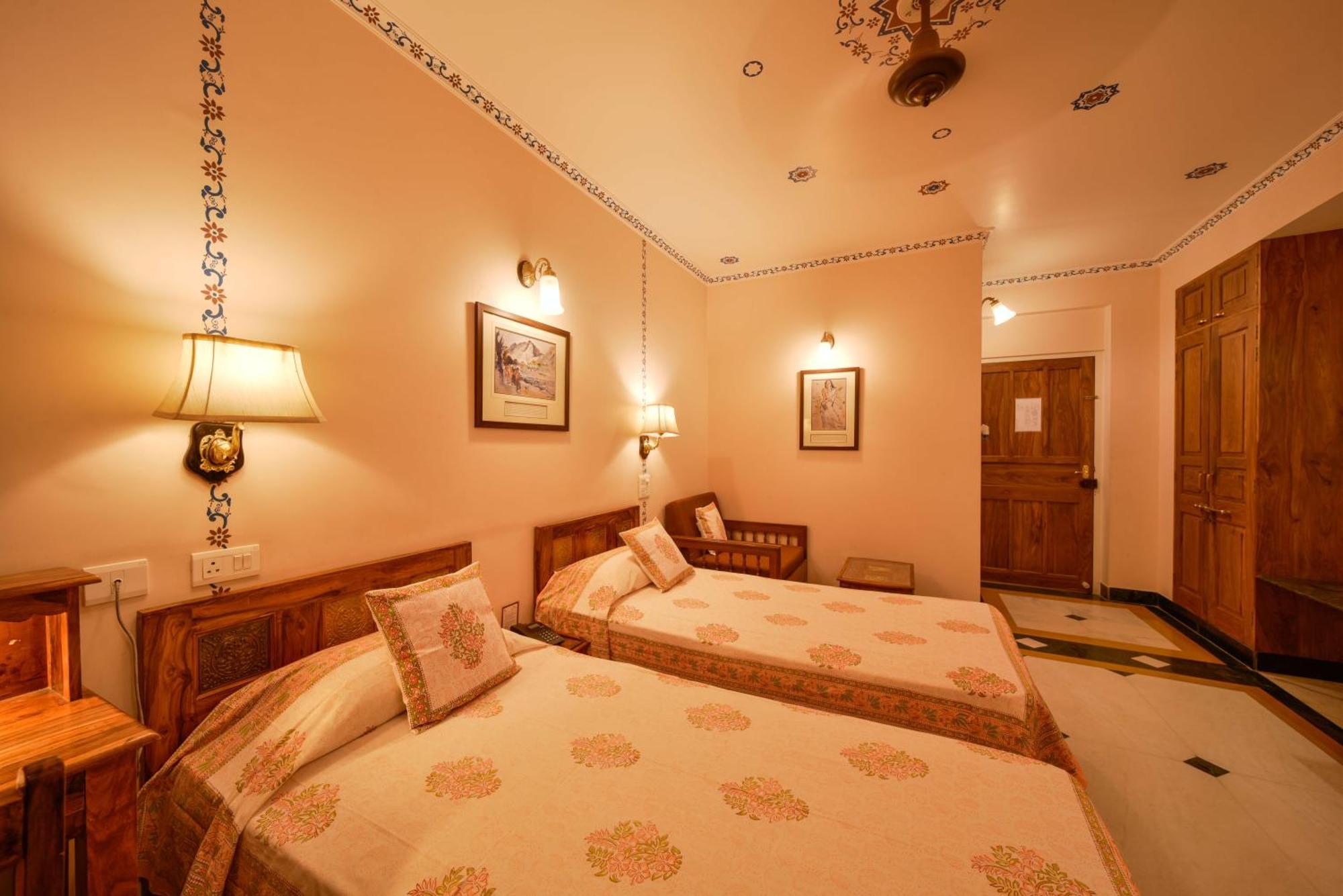 Arya Niwas 3* Jaipur