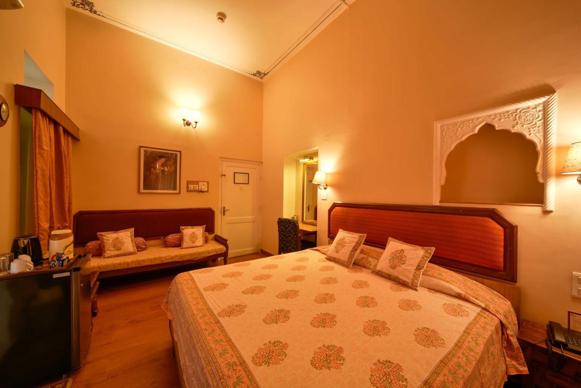 Arya Niwas 3* Jaipur