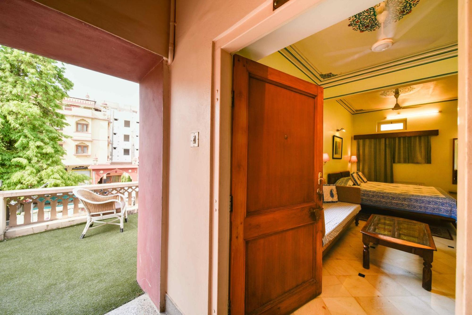 Hotel Arya Niwas 3*