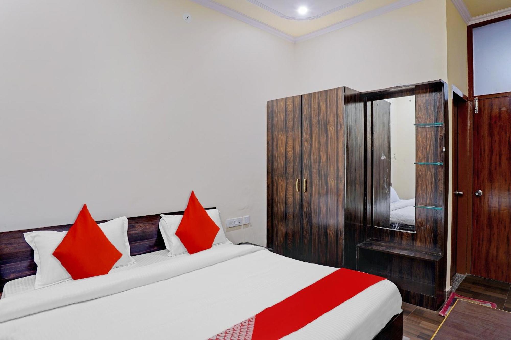 O Jaya Palace Hotel 4*