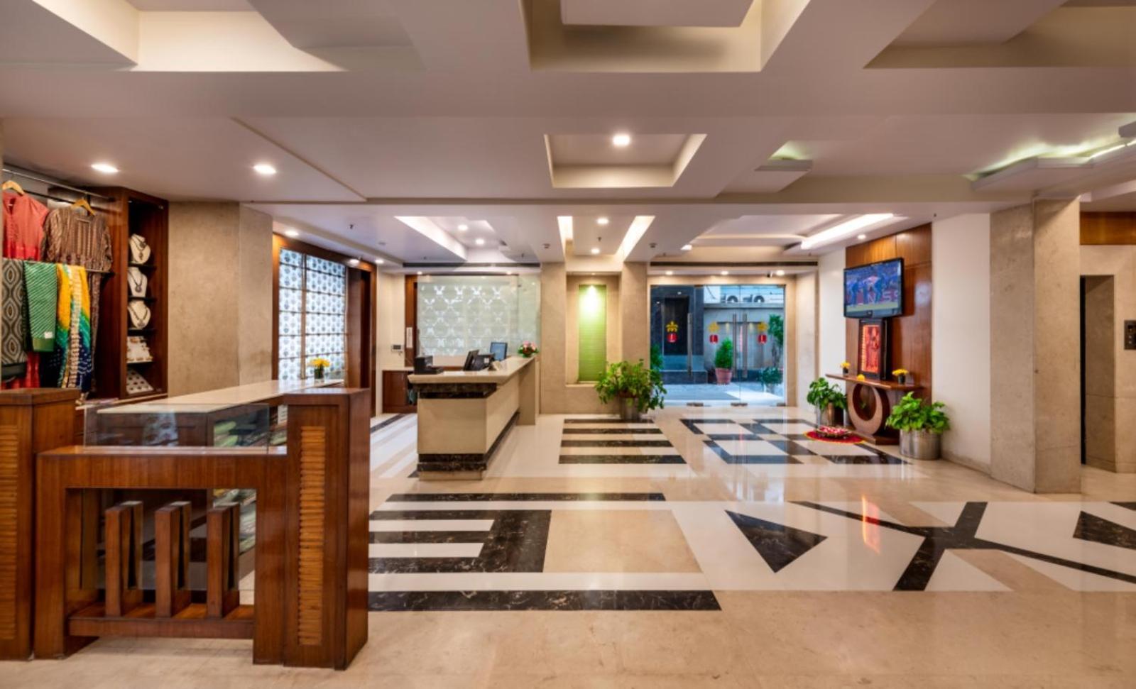 Hotel Libra Lords Inn, 3*