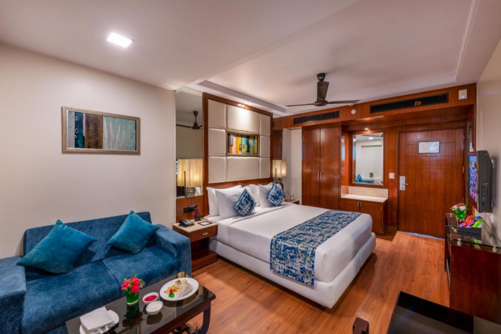 Libra Lords Inn, 3*