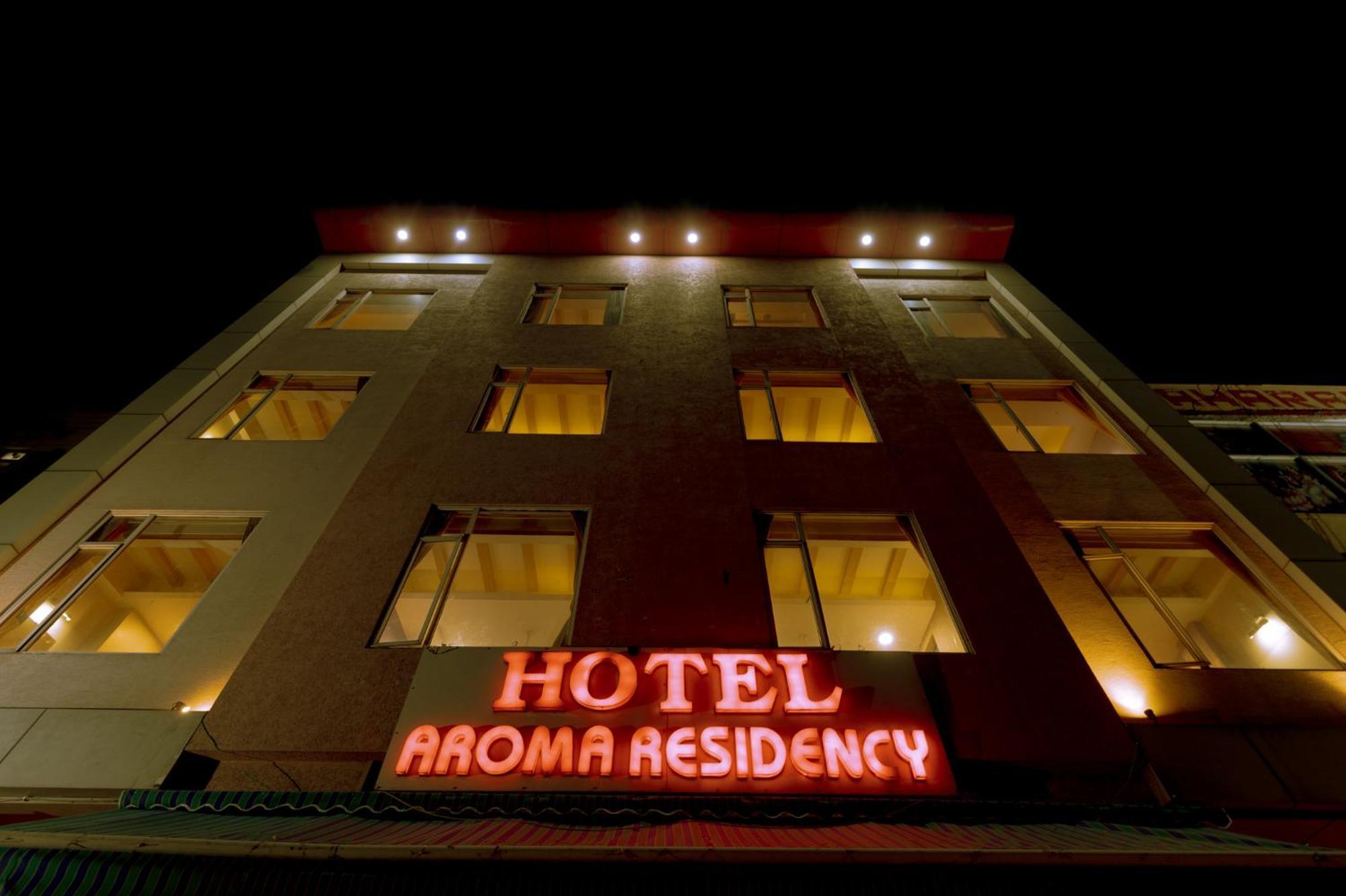 Hotel Aroma Residency