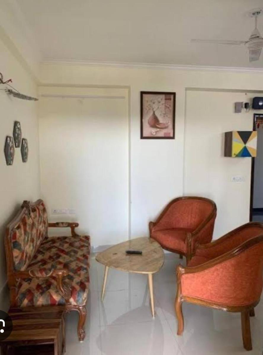 Golden Leaf 805 Apartment *