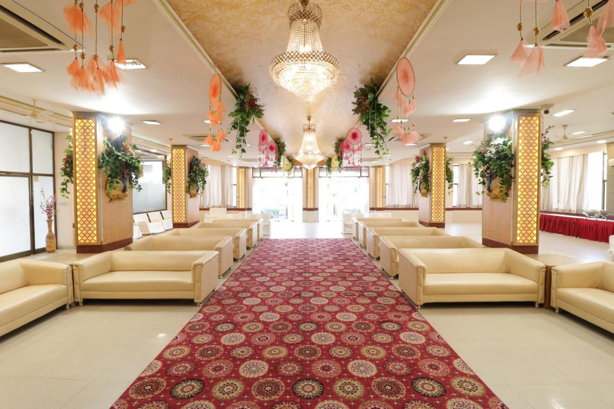 Hotel Treebo New Rockwell Vivek Vihar