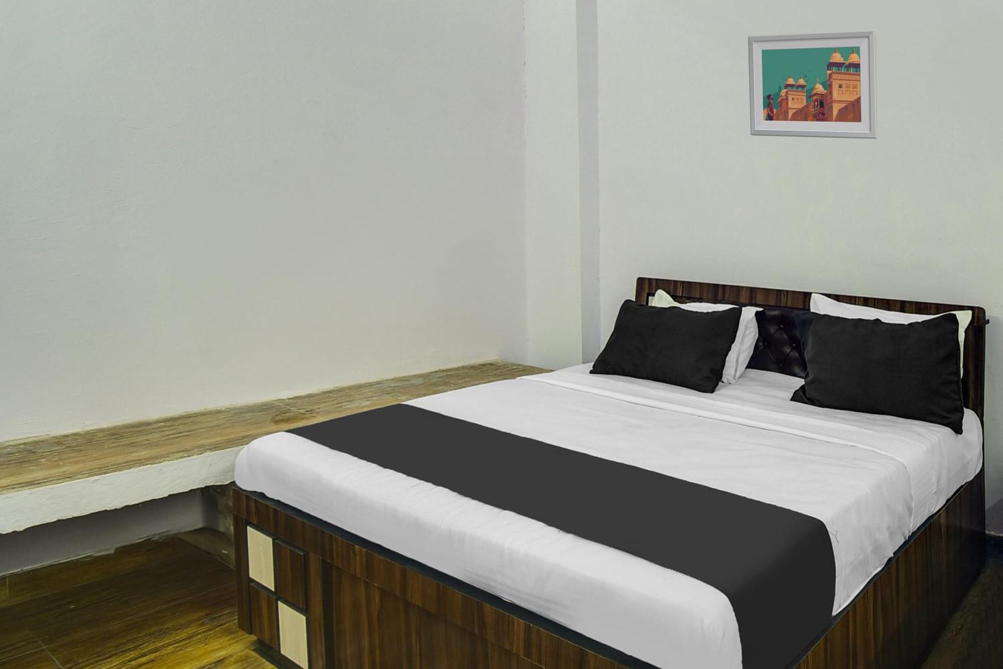 Hotel O Luxo Jaipur