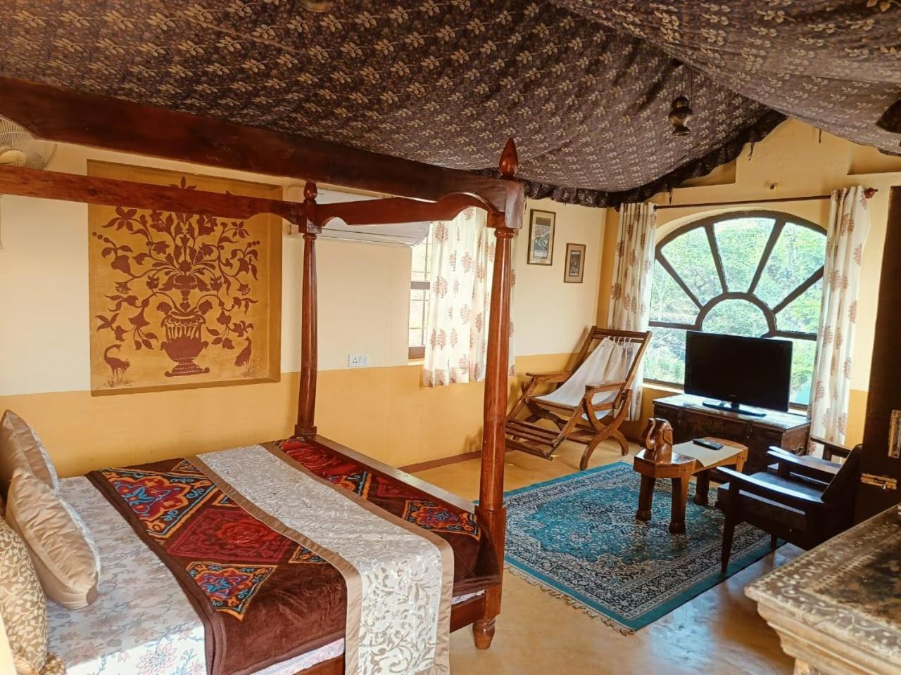 Raj Haveli- A Heritage Samode * Jaipur