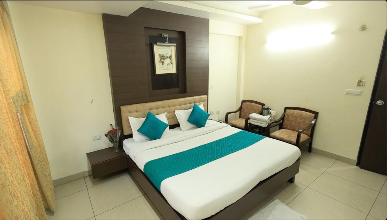 Hotel Kanji Plaza 2*