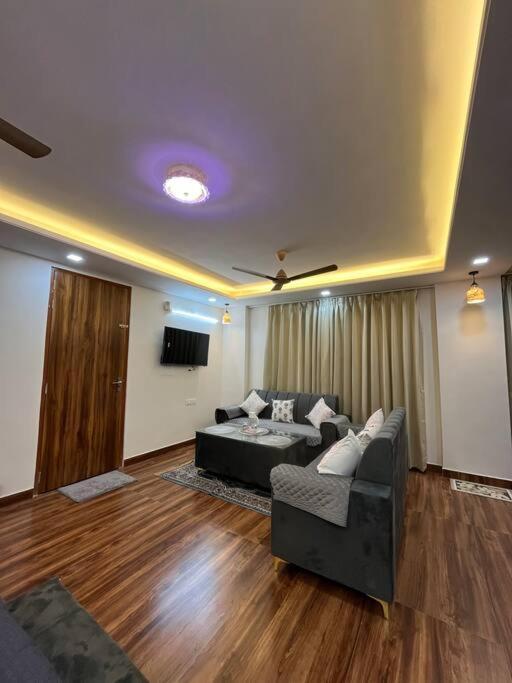 Apartment Manish
