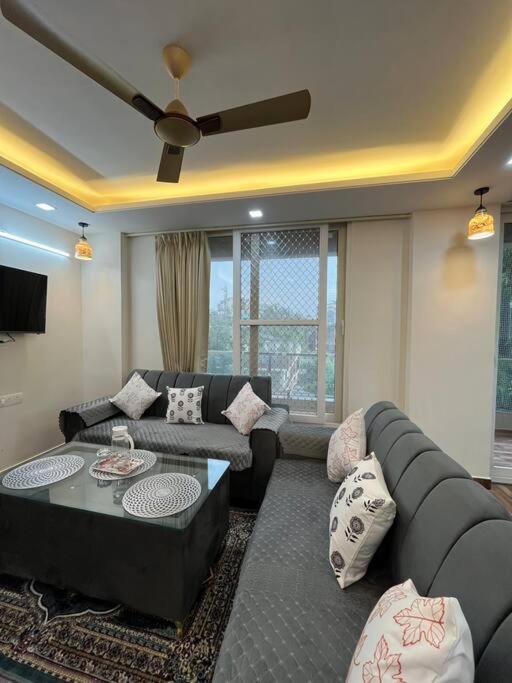 Manish Apartment