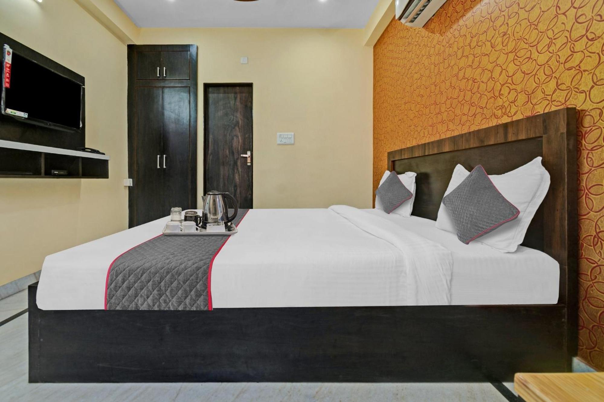 O Samrat Hotel 3*