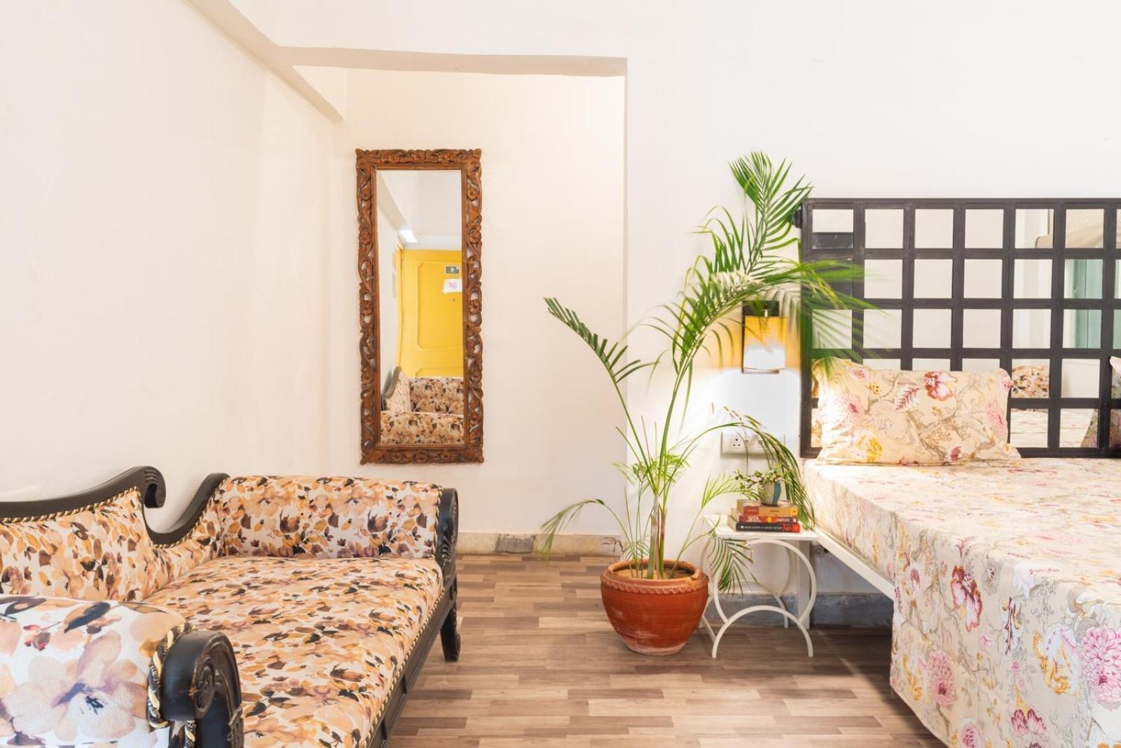 Bed & Breakfast Anandmai - Sustainable Living Spaces