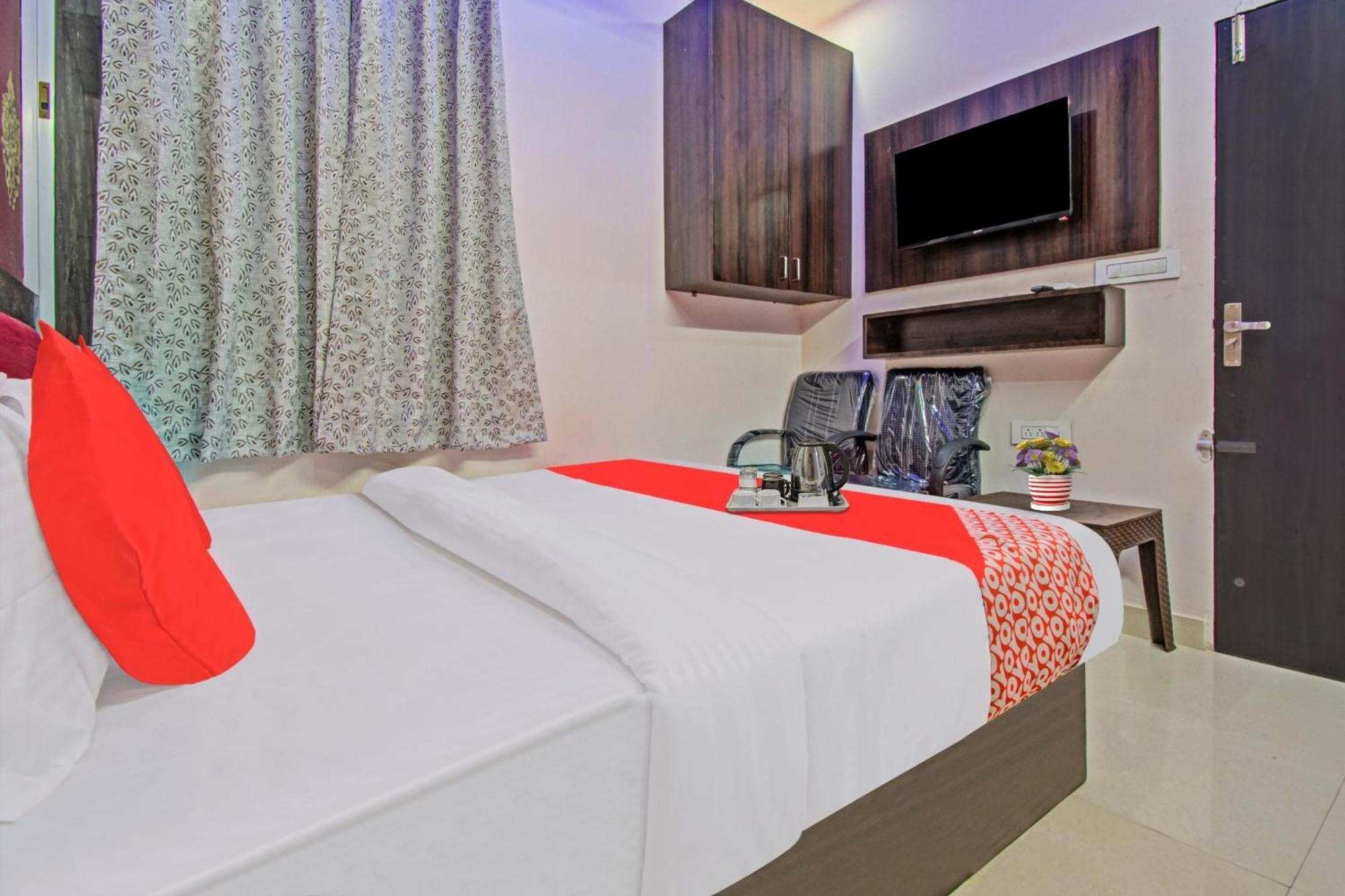 O Aana Hotel 3*