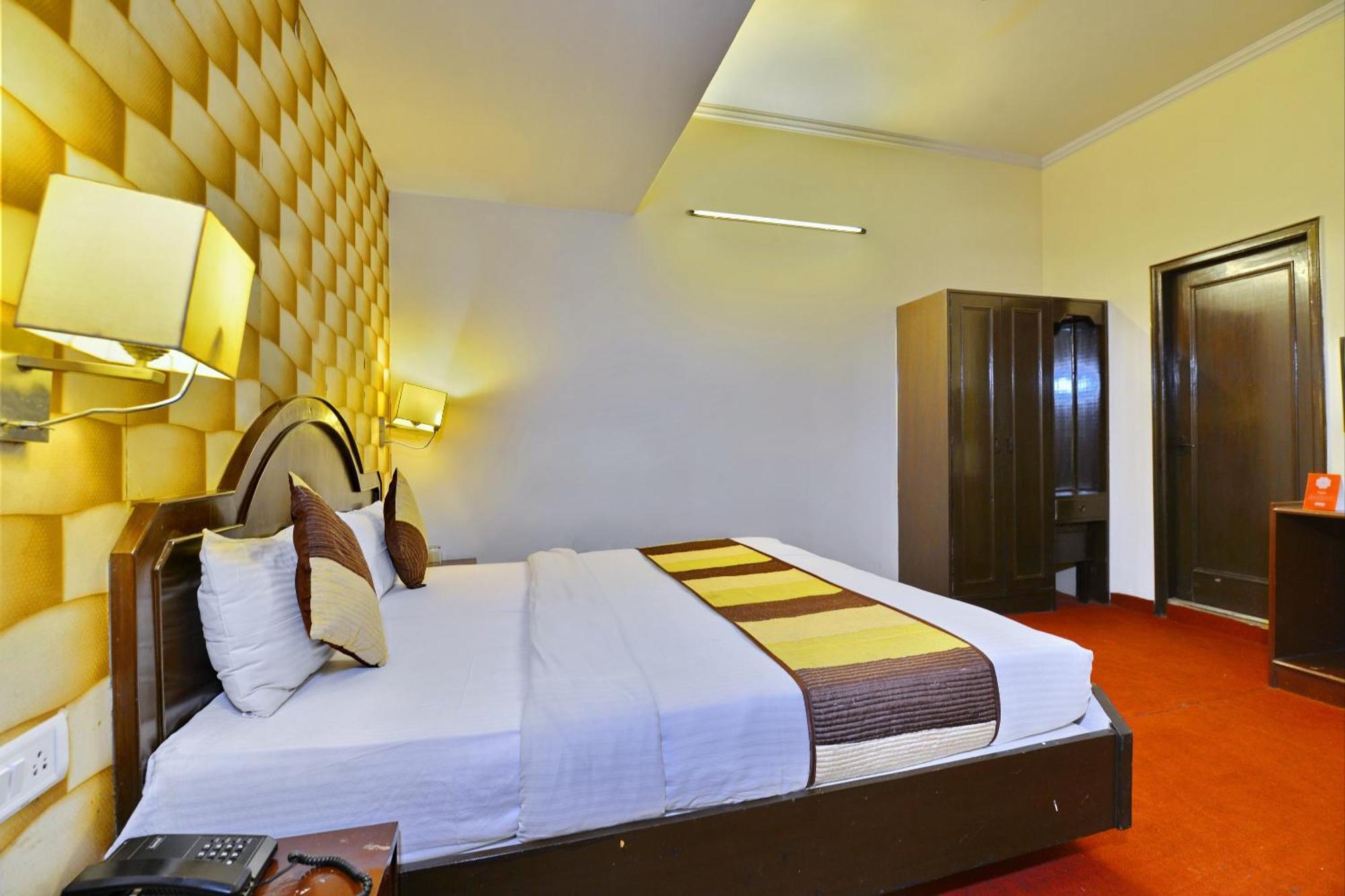 Hotel Maharani Plaza 3*