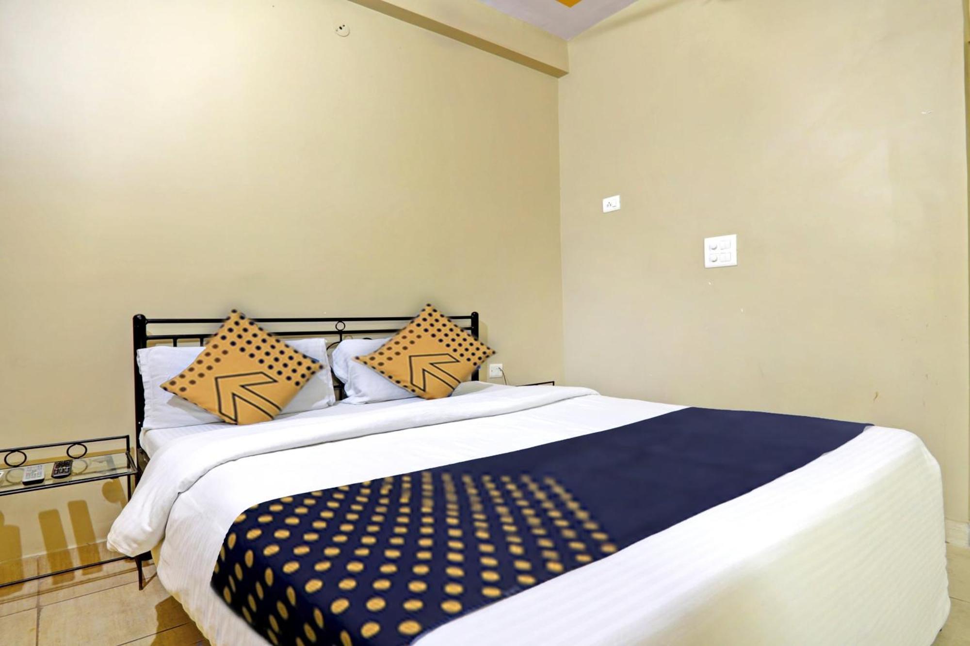 Spot On 39561 Deep Jaipur