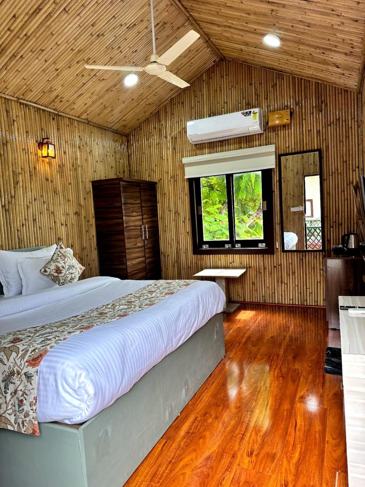 Arcadia Plutus Hotel