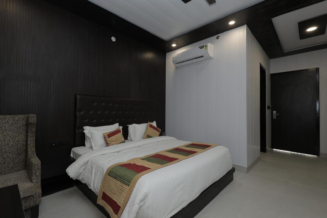 The Trade International, Hotel Jaipur