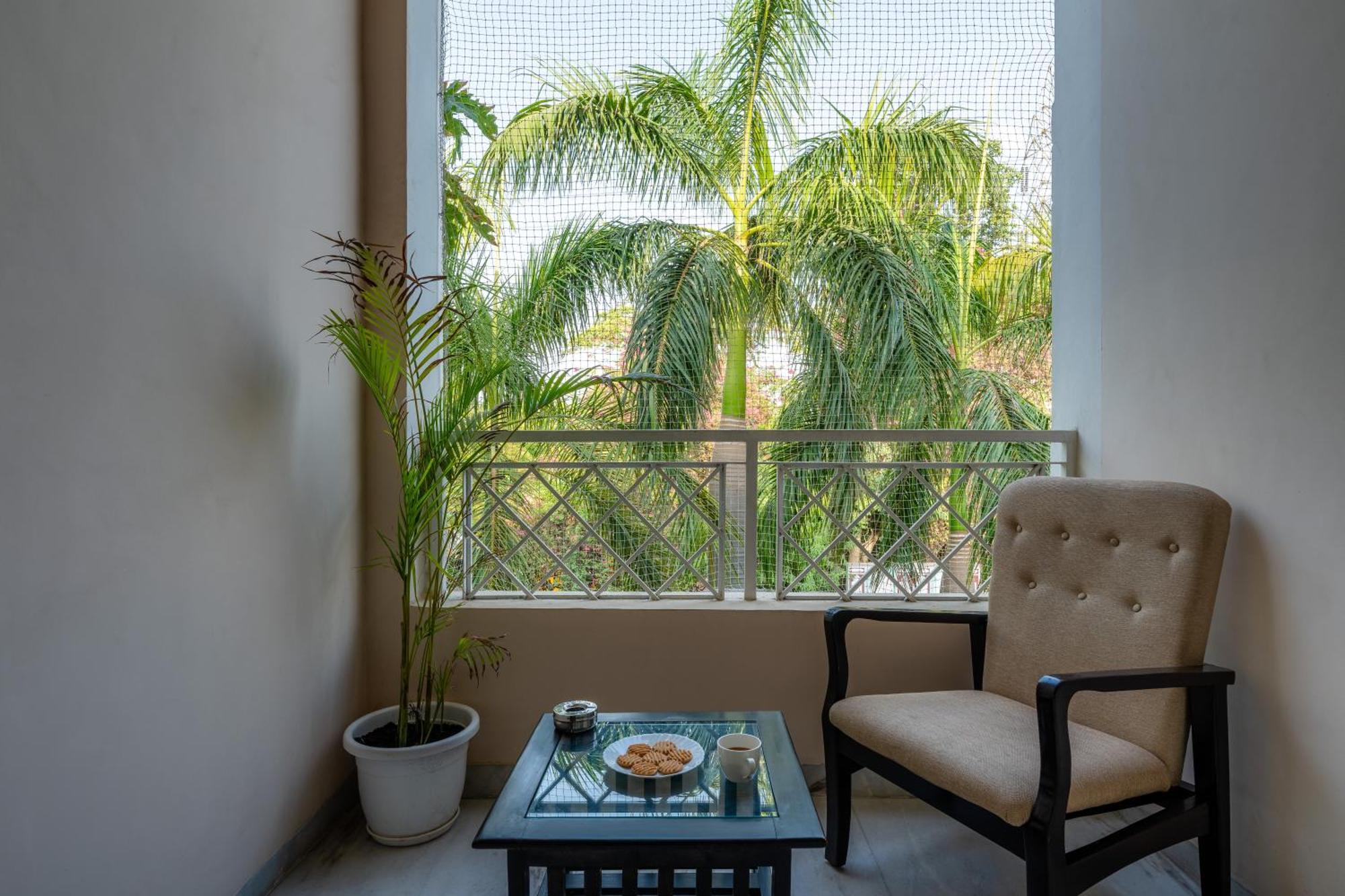 Nine Palms