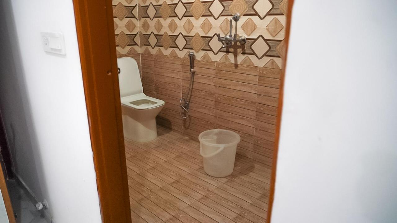 Hotel Radhika