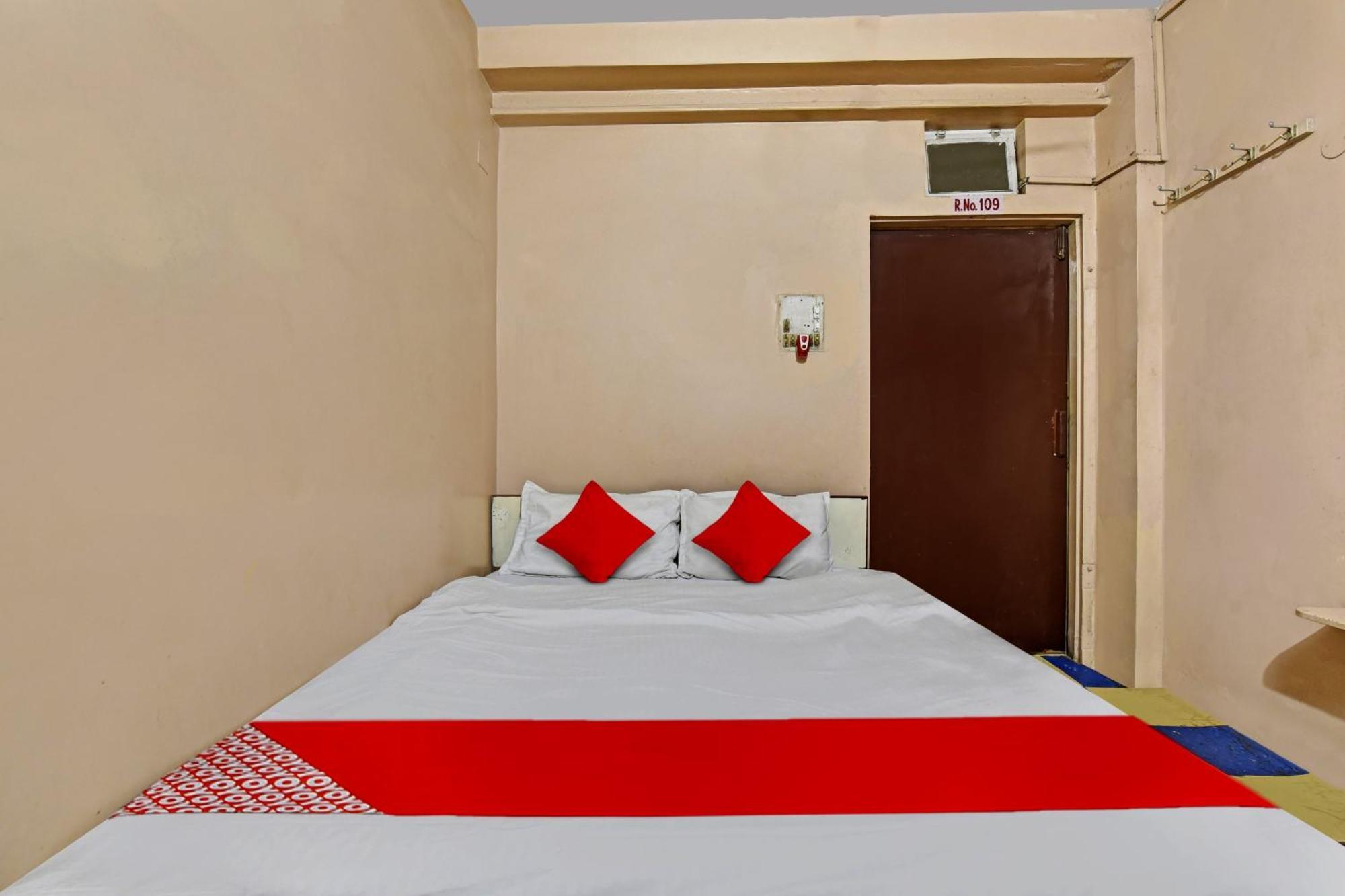 O Bombay Hotel 3*