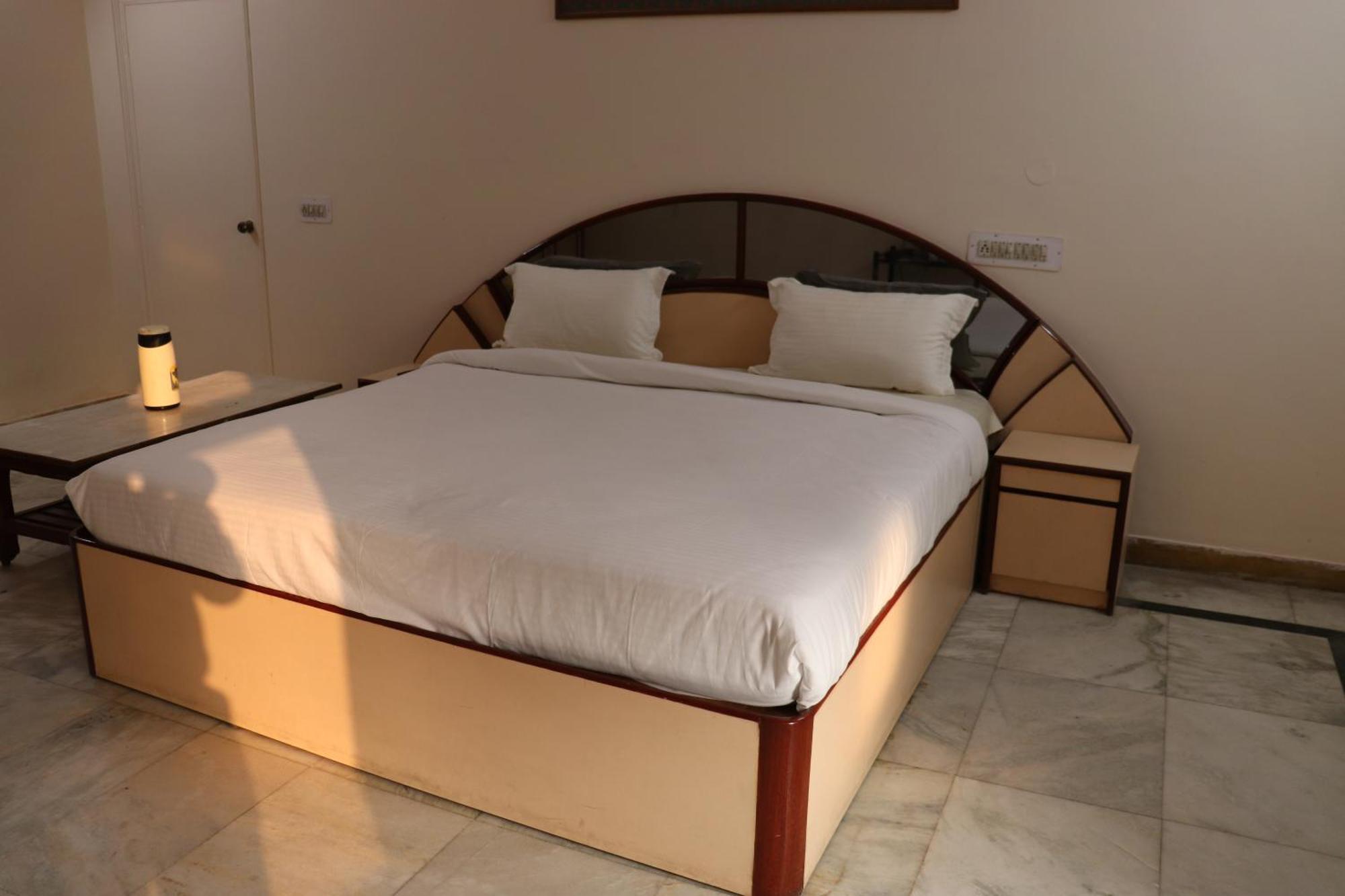 Hotel The Xpress A Jhm 3*