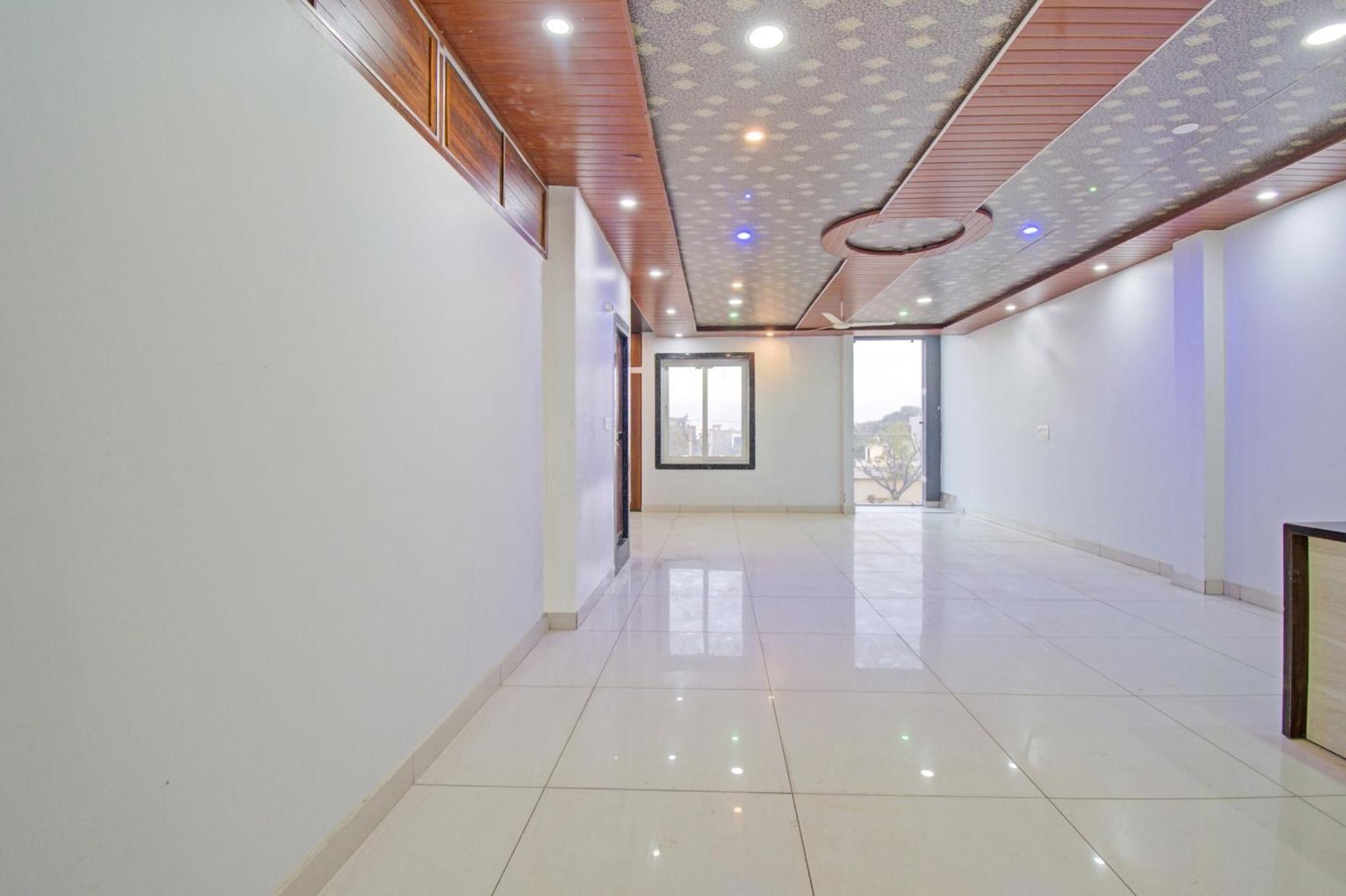 Hotel O Heera Jaipur