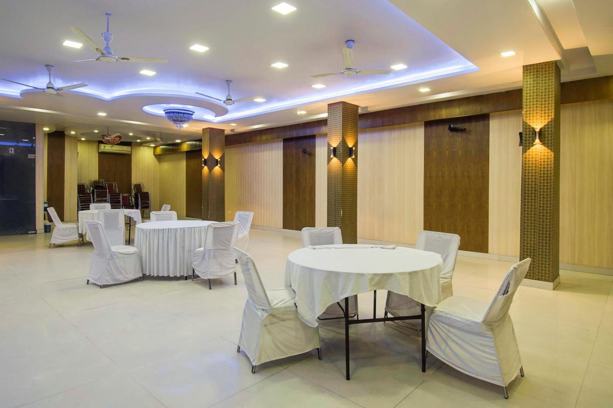 Hotel Capital O Pink Peral 3*