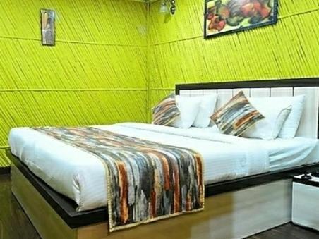 Arcadia Plutus Hotel 3*