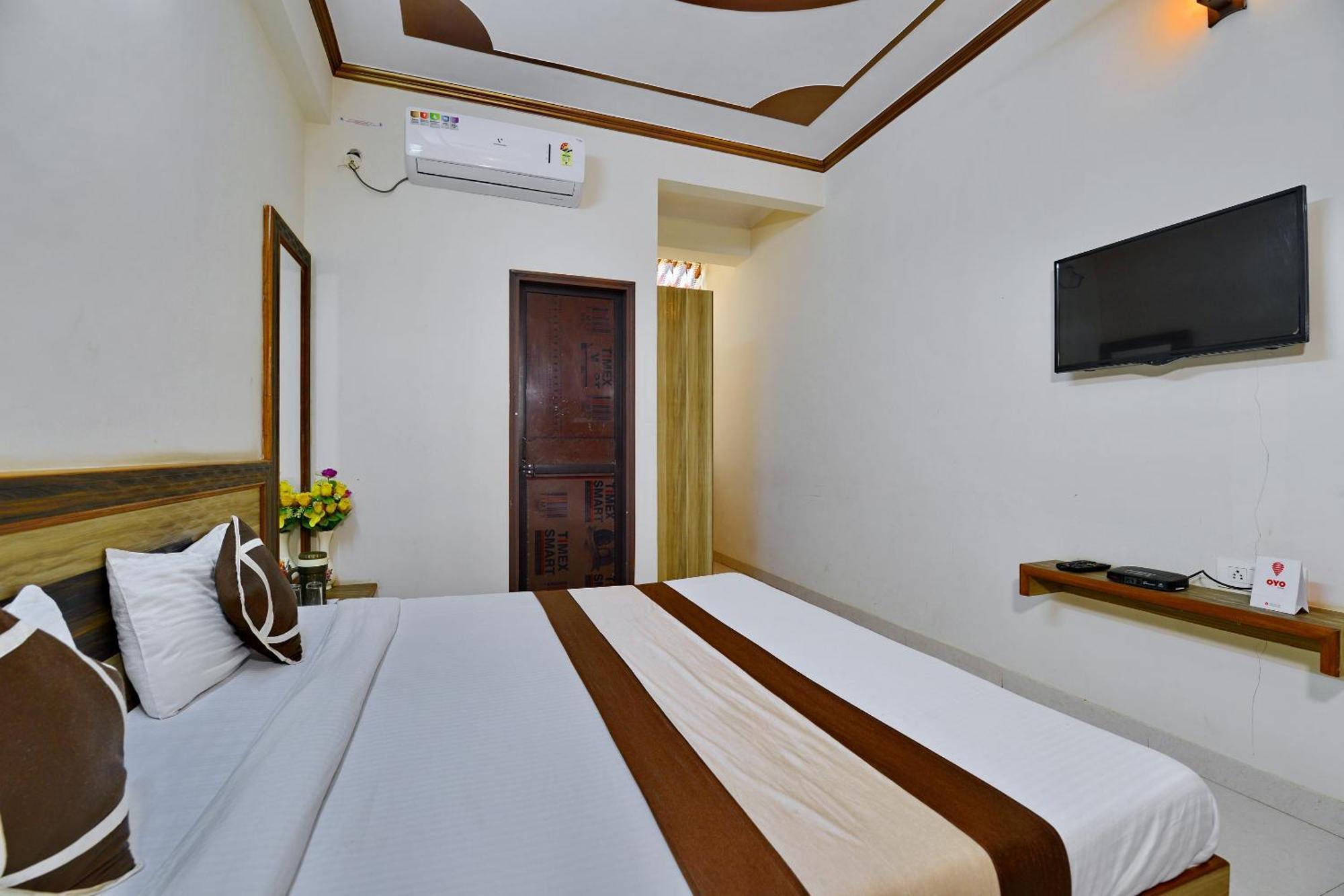 Hotel Collection O Himalaya Tower 3*