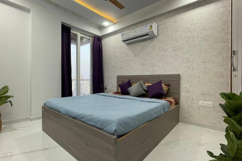 Apartment Guru's Ghar