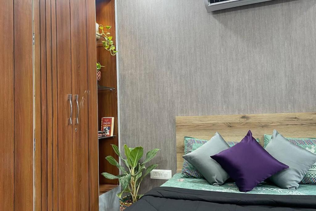 Guru's Ghar Apartment *