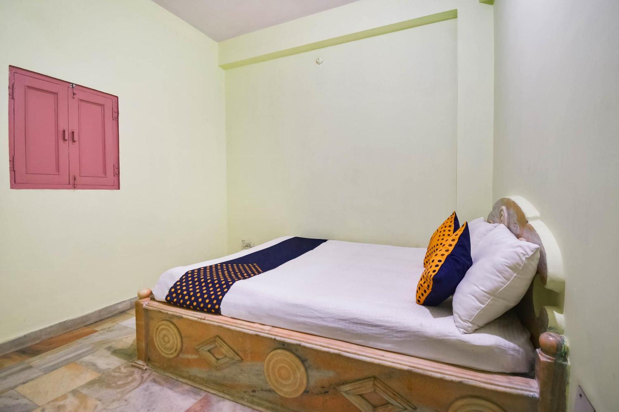 Spot On Red Tomato 2* Jaipur