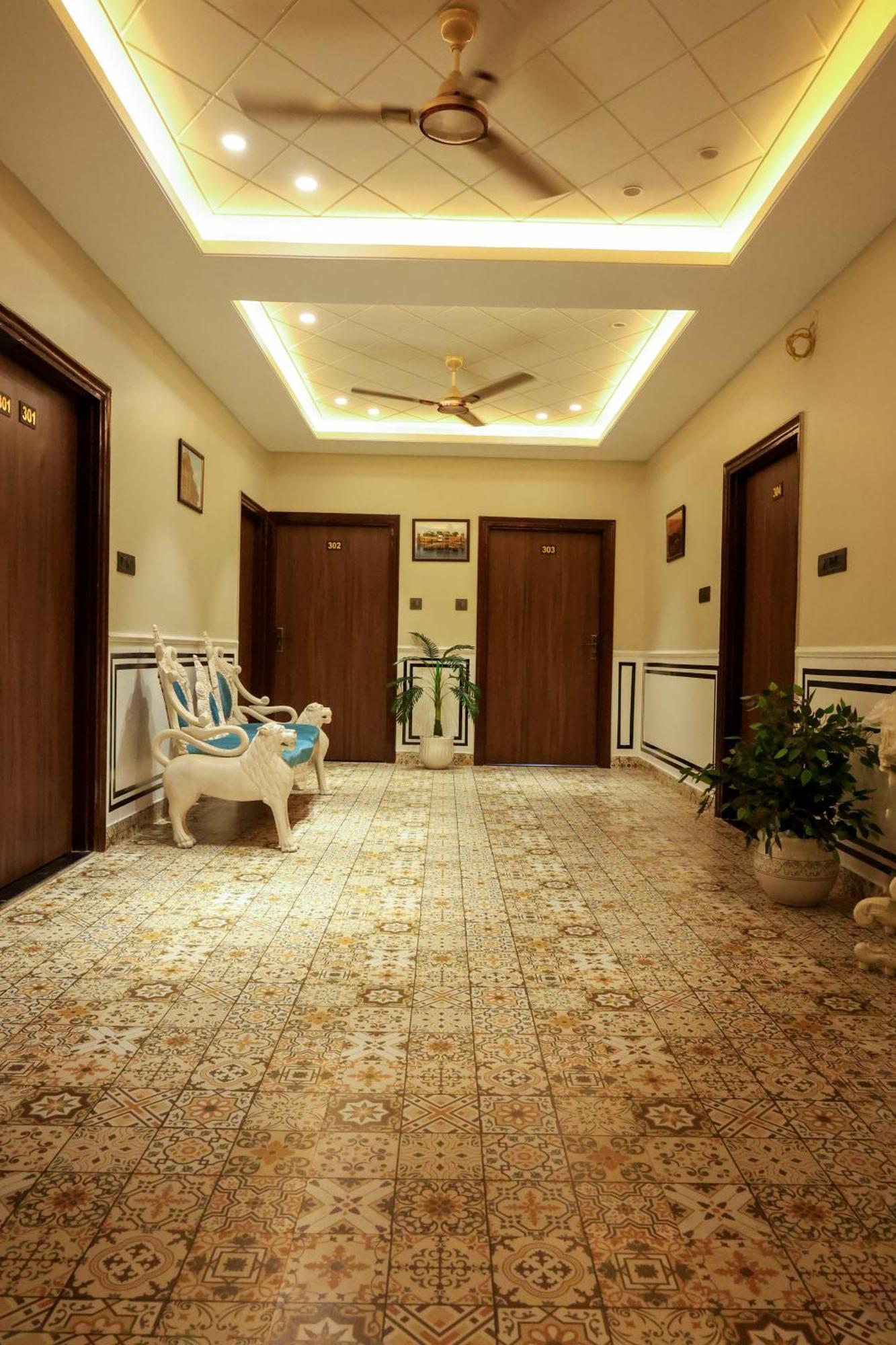 Qila - A Boutique And Rooftop Cafe Hotel