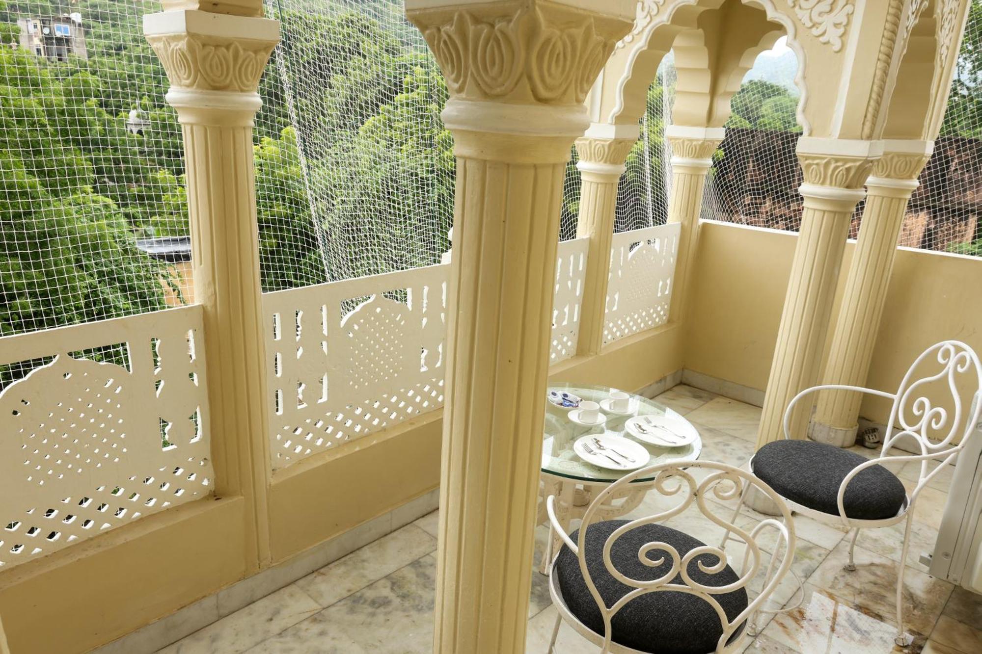 Qila - A Boutique And Rooftop Cafe Hotel Jaipur