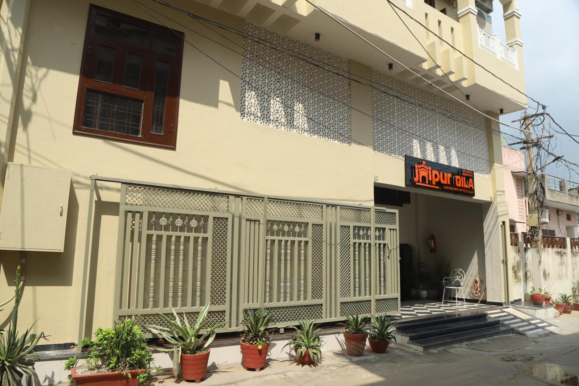 Qila - A Boutique And Rooftop Cafe