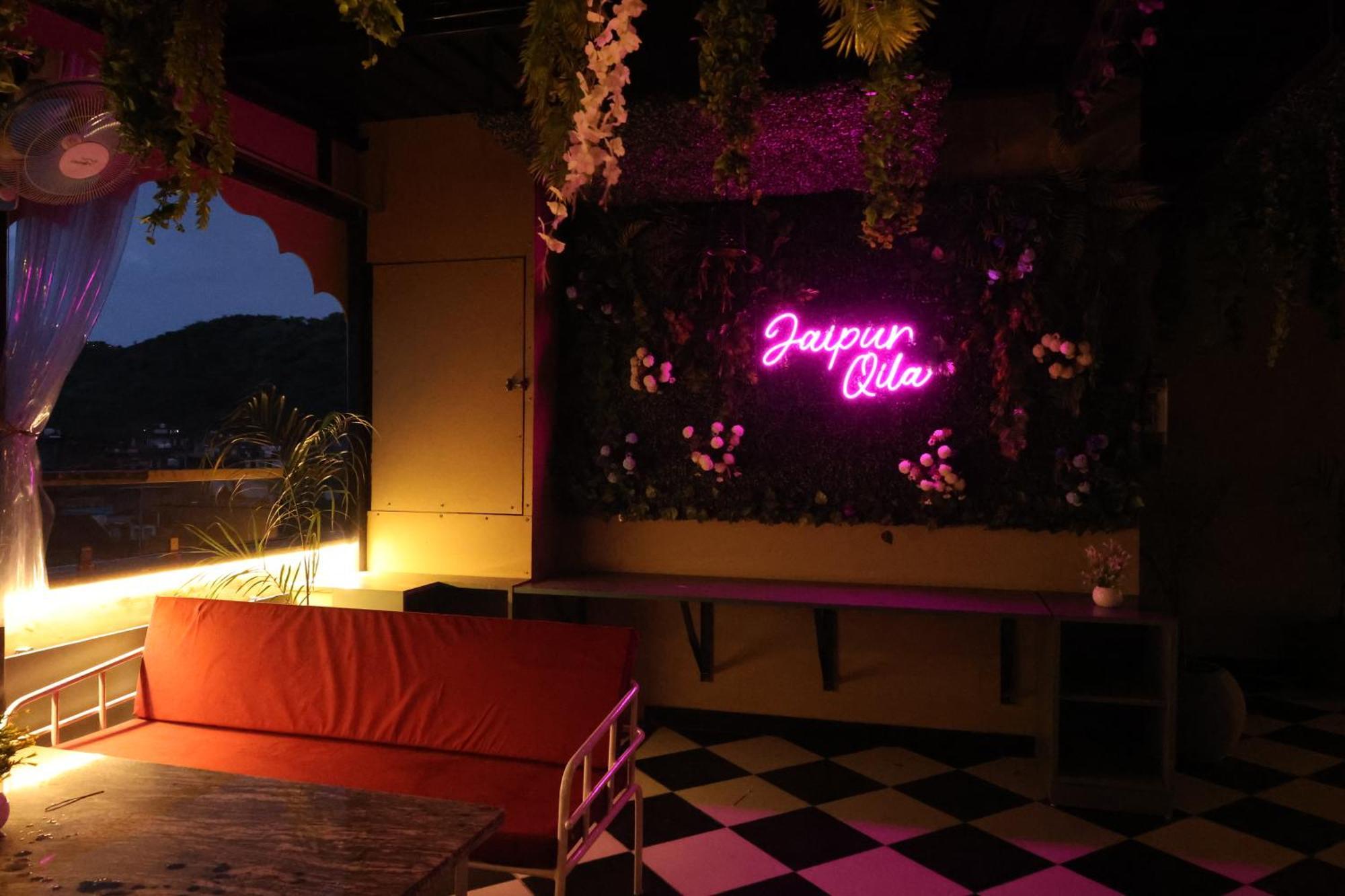 Hotel Qila - A Boutique And Rooftop Cafe 3*