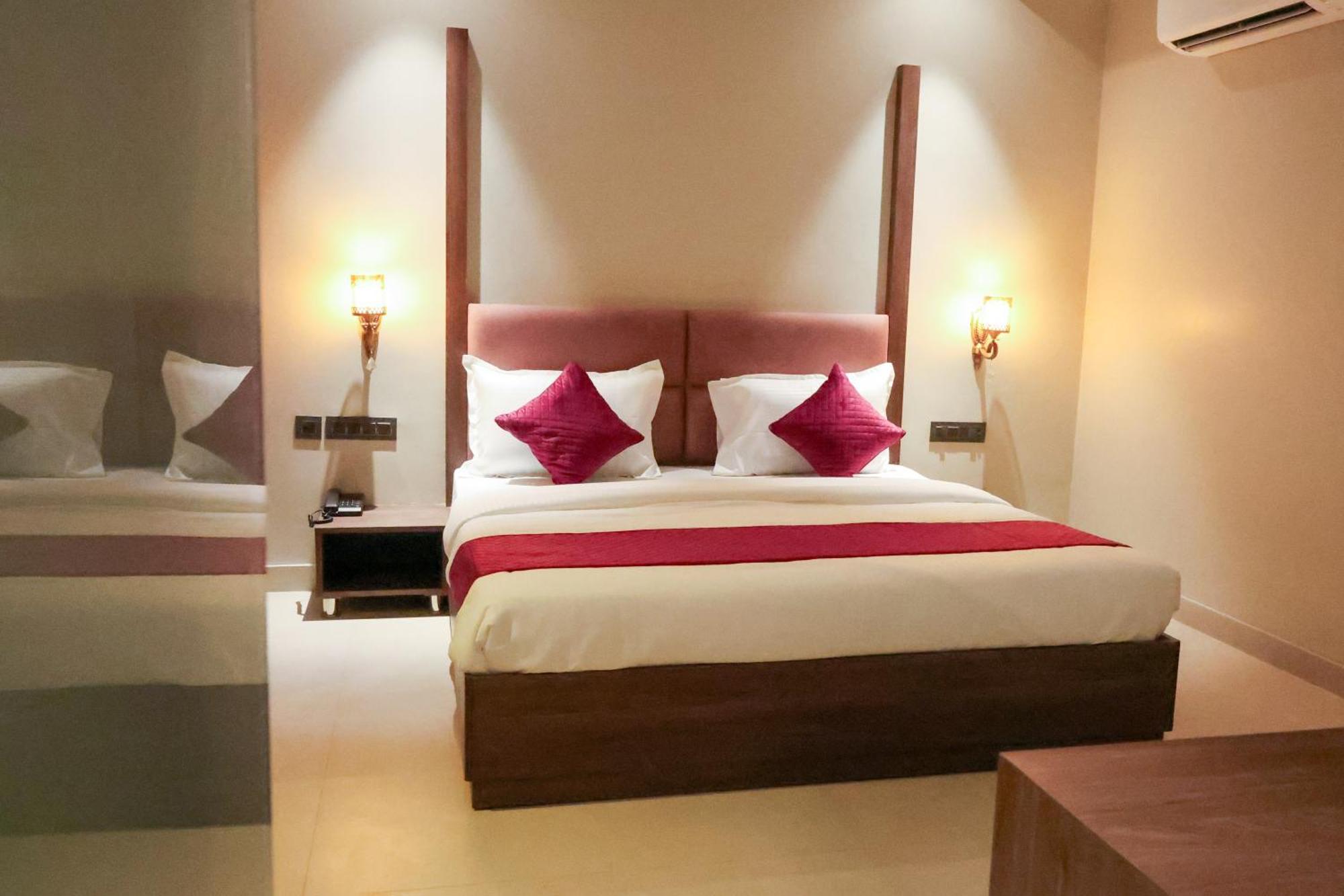 Qila - A Boutique And Rooftop Cafe