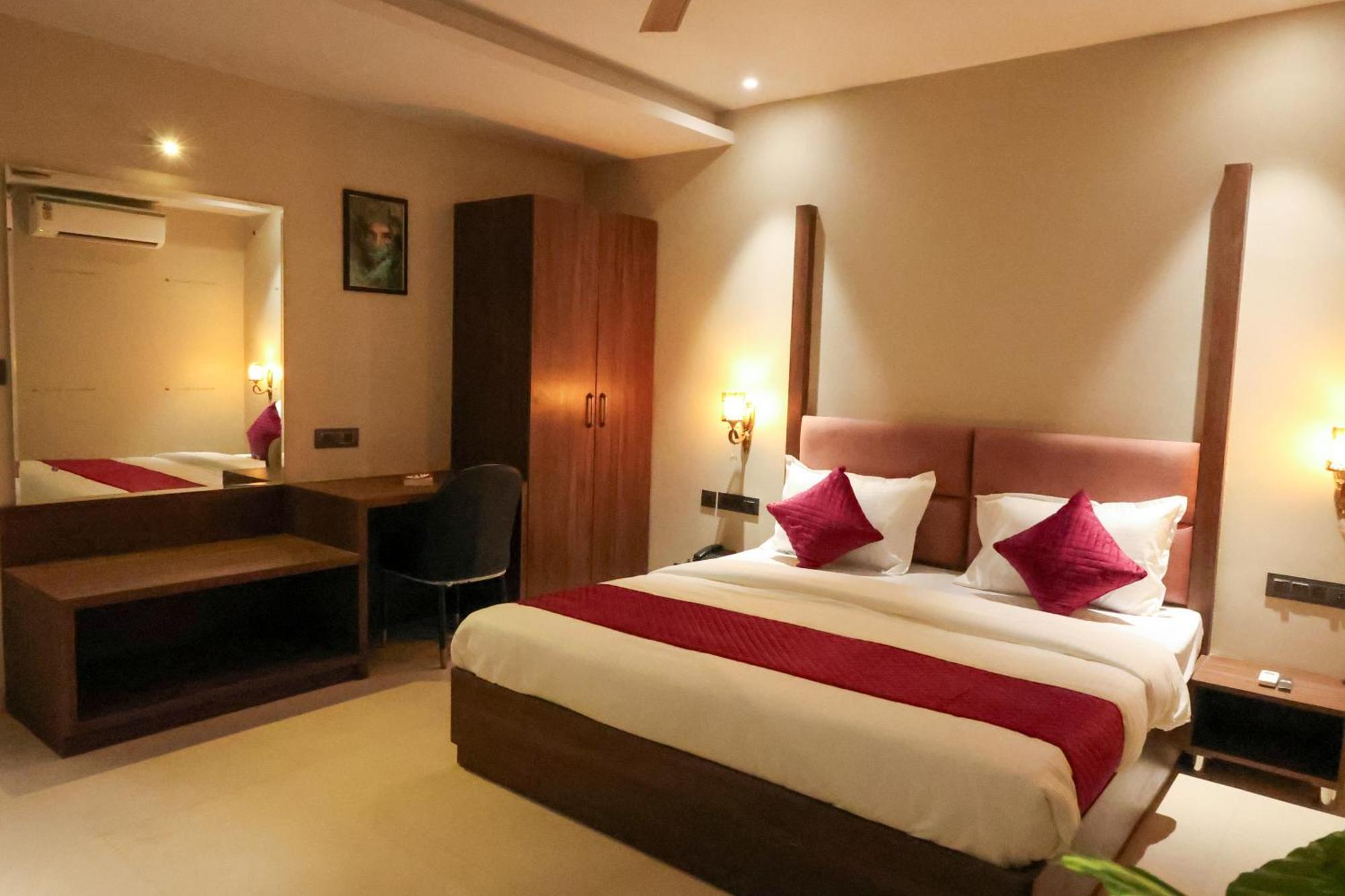 Hotel Qila - A Boutique And Rooftop Cafe Jaipur