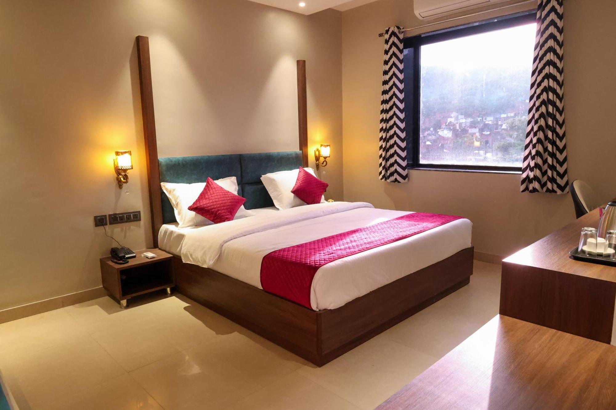 Qila - A Boutique And Rooftop Cafe Hotel Jaipur