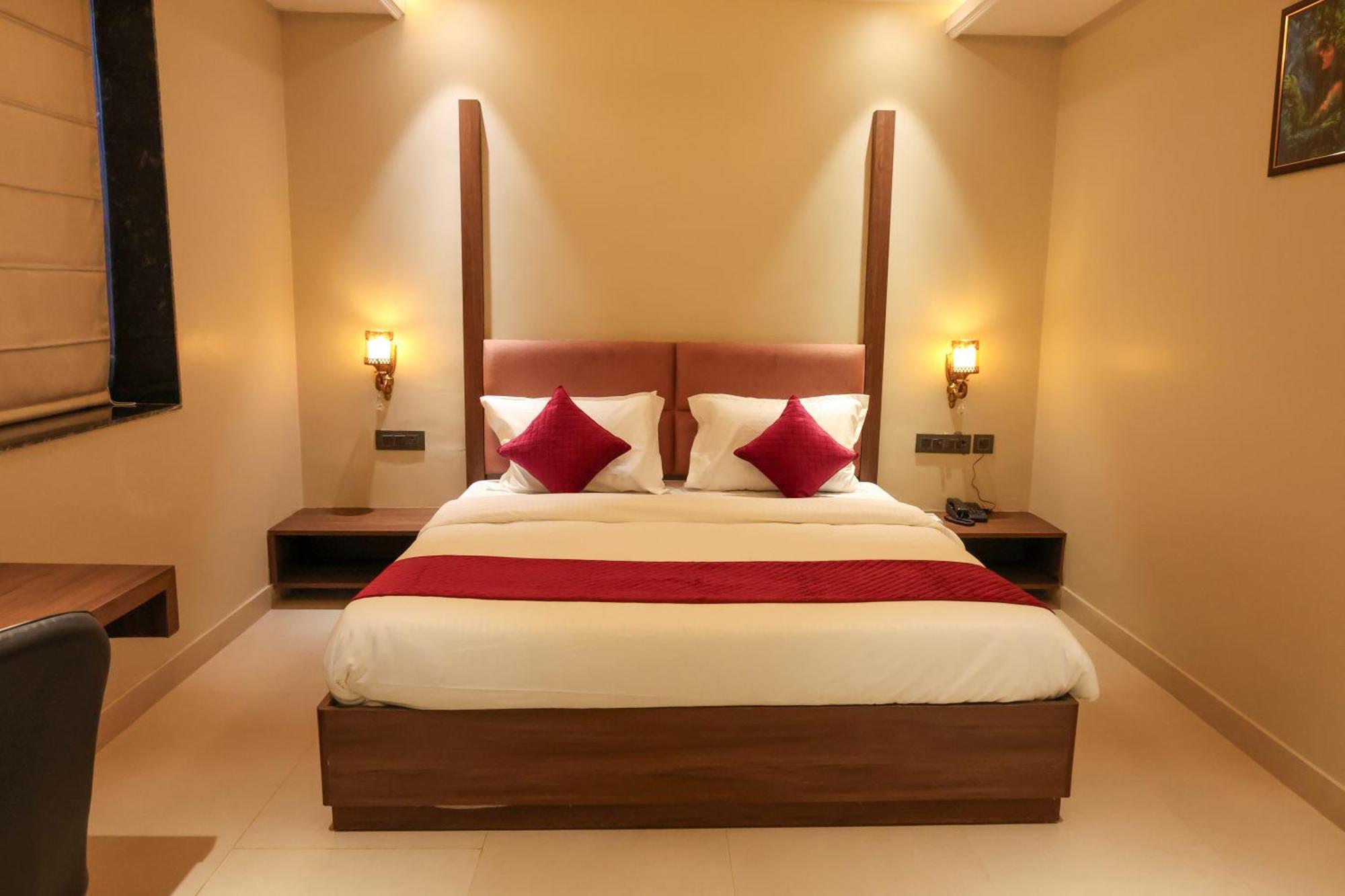 Qila - A Boutique And Rooftop Cafe 3*