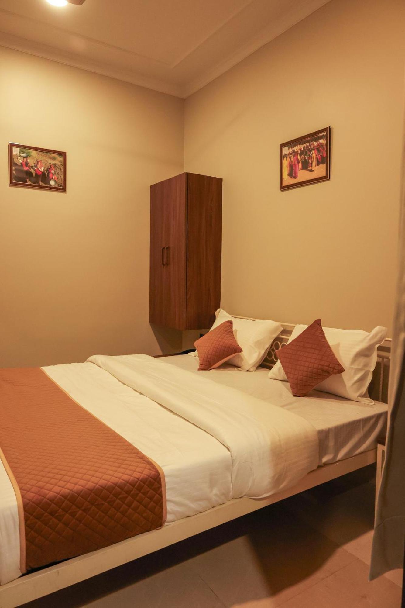 Hotel Qila - A Boutique And Rooftop Cafe 3*