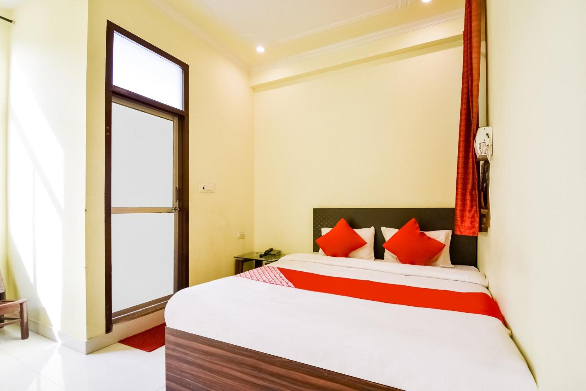 Hotel Govindam Plaza